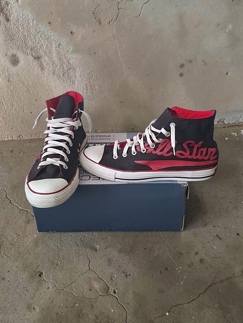 Vintage Converse All Star Black/Red script Size 11 Men's